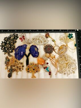 Vintage Style Floral Brooch Lot 15pc Rhinestone Crystal Enamel Nature Jewelry